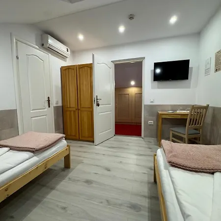 Euro Panzio Pensjonat 3*