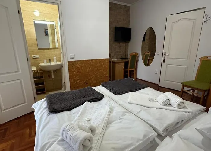 Konukevi Euro Panzio 3*